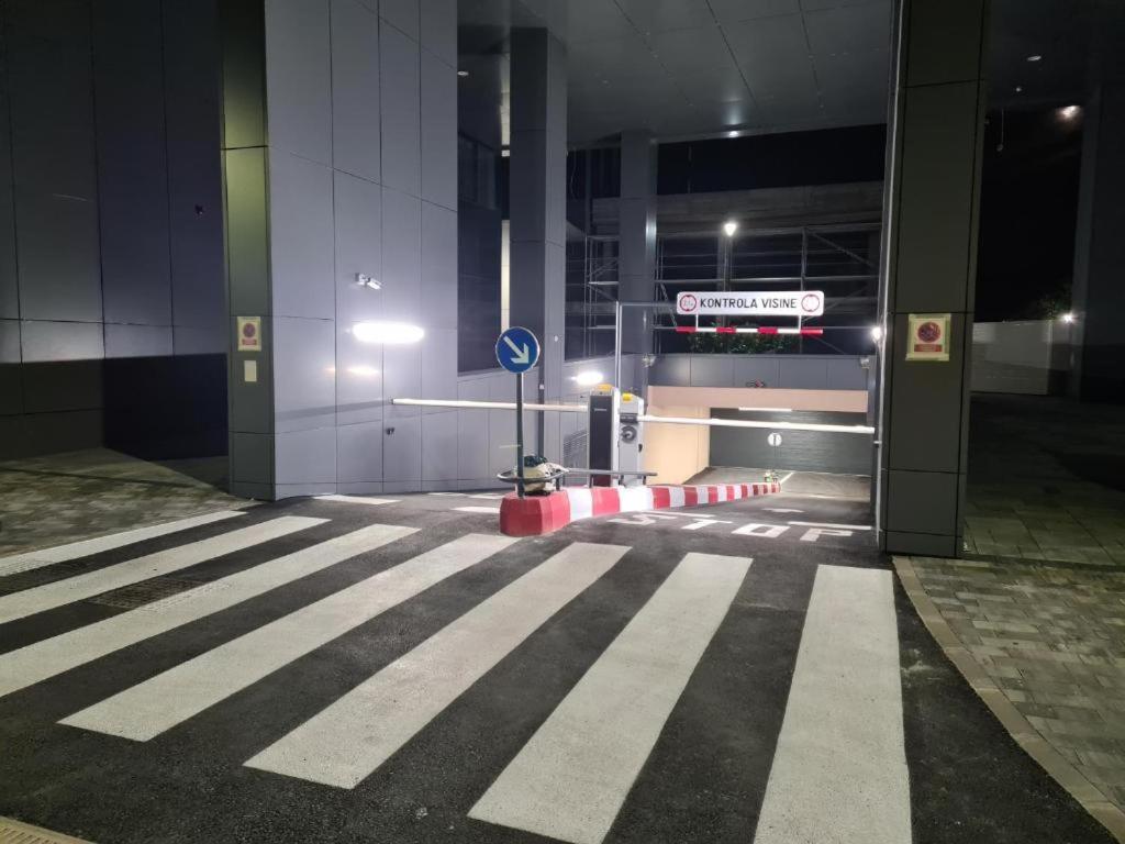 Tomas Lux Apartments バニャ・ルカ エクステリア 写真
