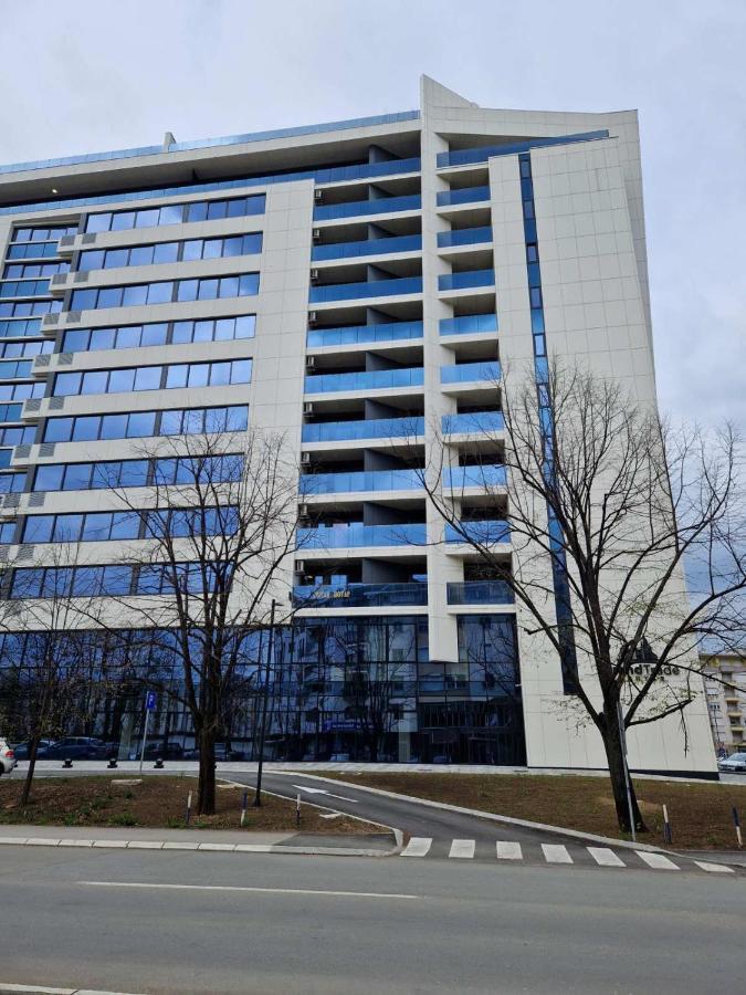 Tomas Lux Apartments バニャ・ルカ エクステリア 写真